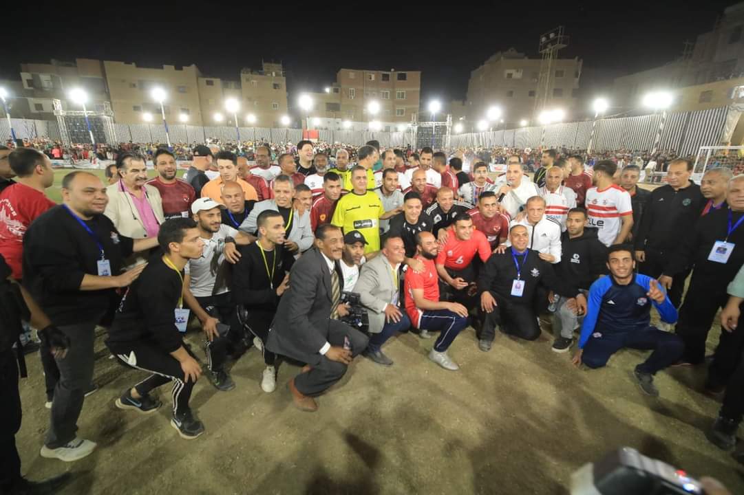 نجوم الاهلي والزمالك بصحبة عبد الناصر زيدان  في مونديال عرفه جروب مزيرق بسوهاج ..