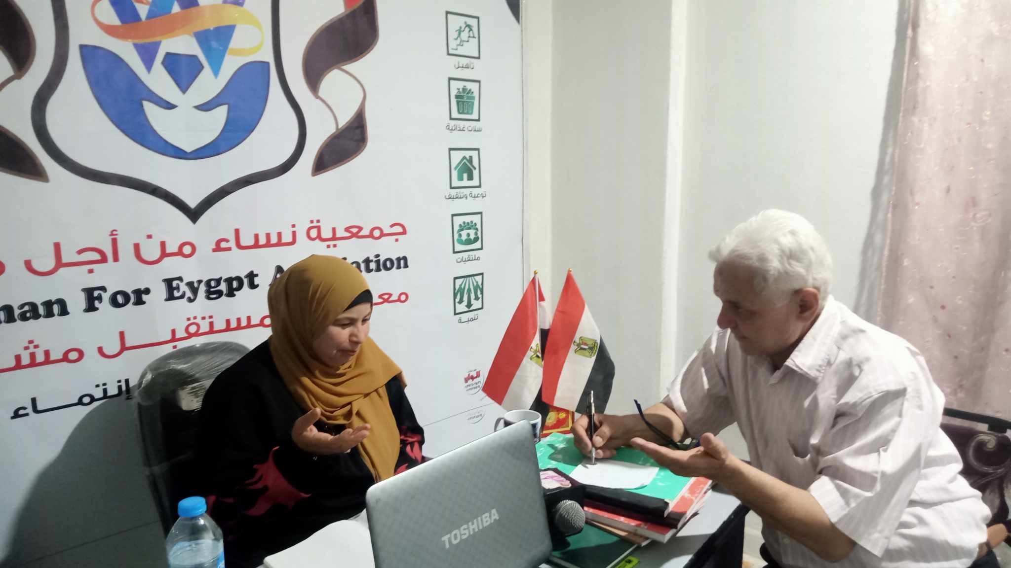 شعبان عبد الحميد نائب رئيس مجلس إدارة مؤسسة فرحة الاعلامية وهالة الحسيني 