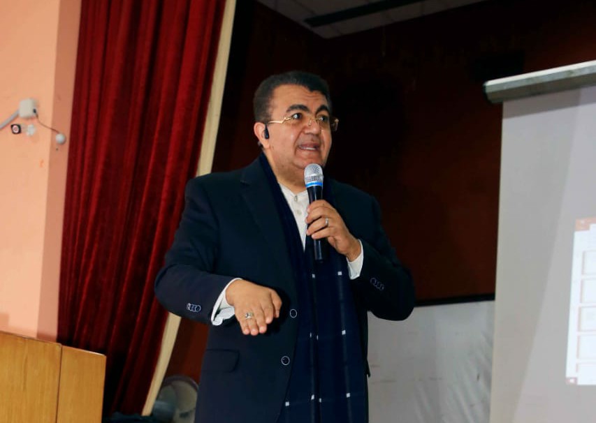 هندسة المطرية تنفذ مشهدا تجريبيا لعمليات الإخلاء الإدارى فى حالة وقوع حرائق
