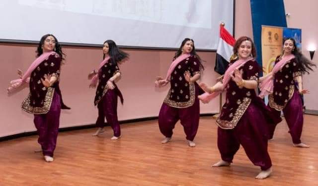 الجامعة المصرية الروسية تستضيف فاعليات اليوم الثقافى للهند 