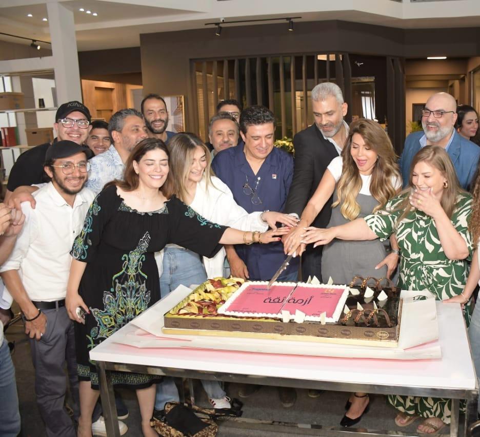  ابطال مسلسل ”أزمة ثقة