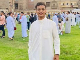 محمد حسن فراج يهنئ نجله عمرو لنجاحه بالثانوية العامة