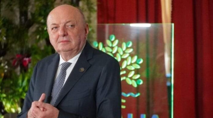 وزير البيئة وآمن الطاقه الإيطالي