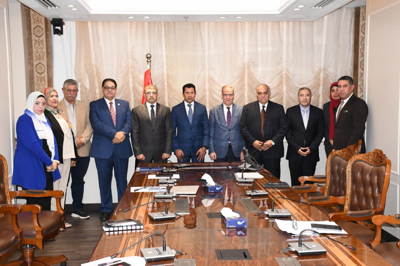 لنشر ثقافة الوعي بين الشباب حول مخاطر المنشطات..  *وزير الشباب والرياضة يشهد مراسم توقيع بروتوكول تعاون مع المنظمة المصرية لمكافحة المنشطات*
