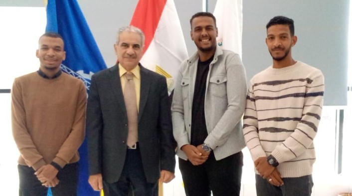 وفد اتحاد طلاب الجامعة يزور القائم بأعمال رئيس جامعة أسوان 