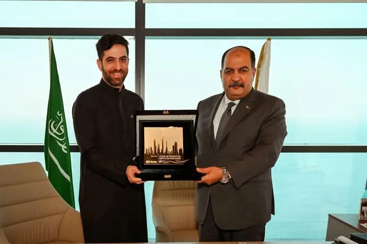 صورة .. رئيس صان مصر يوقع اتفاقية تعاون مع شركة ازهار للخدمات السعودية