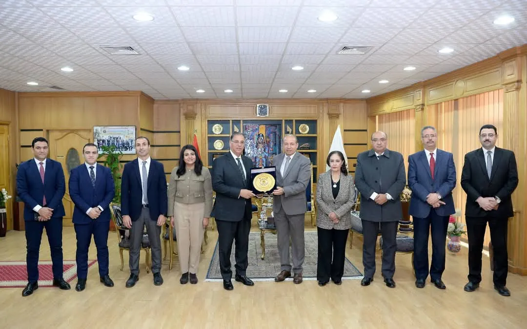 جامعة المنصورة تقيم ندوة ”مخاطر الهجرة غير الشرعية وتهريب المهاجرين” بحضور نائب وزير الخارجية