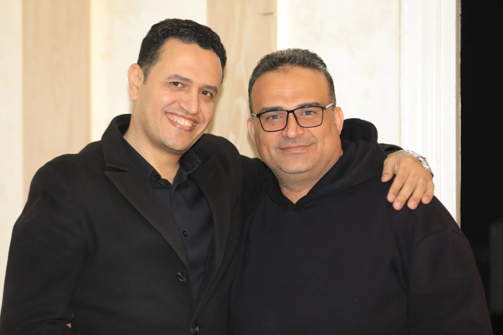 الاعلامي عز الاطروشي 