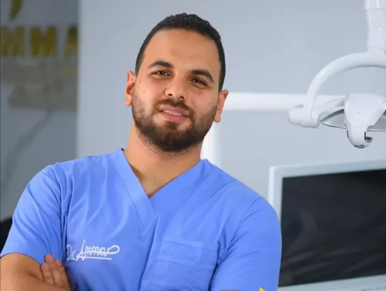 الدكتور عمار لطب الأسنان 
