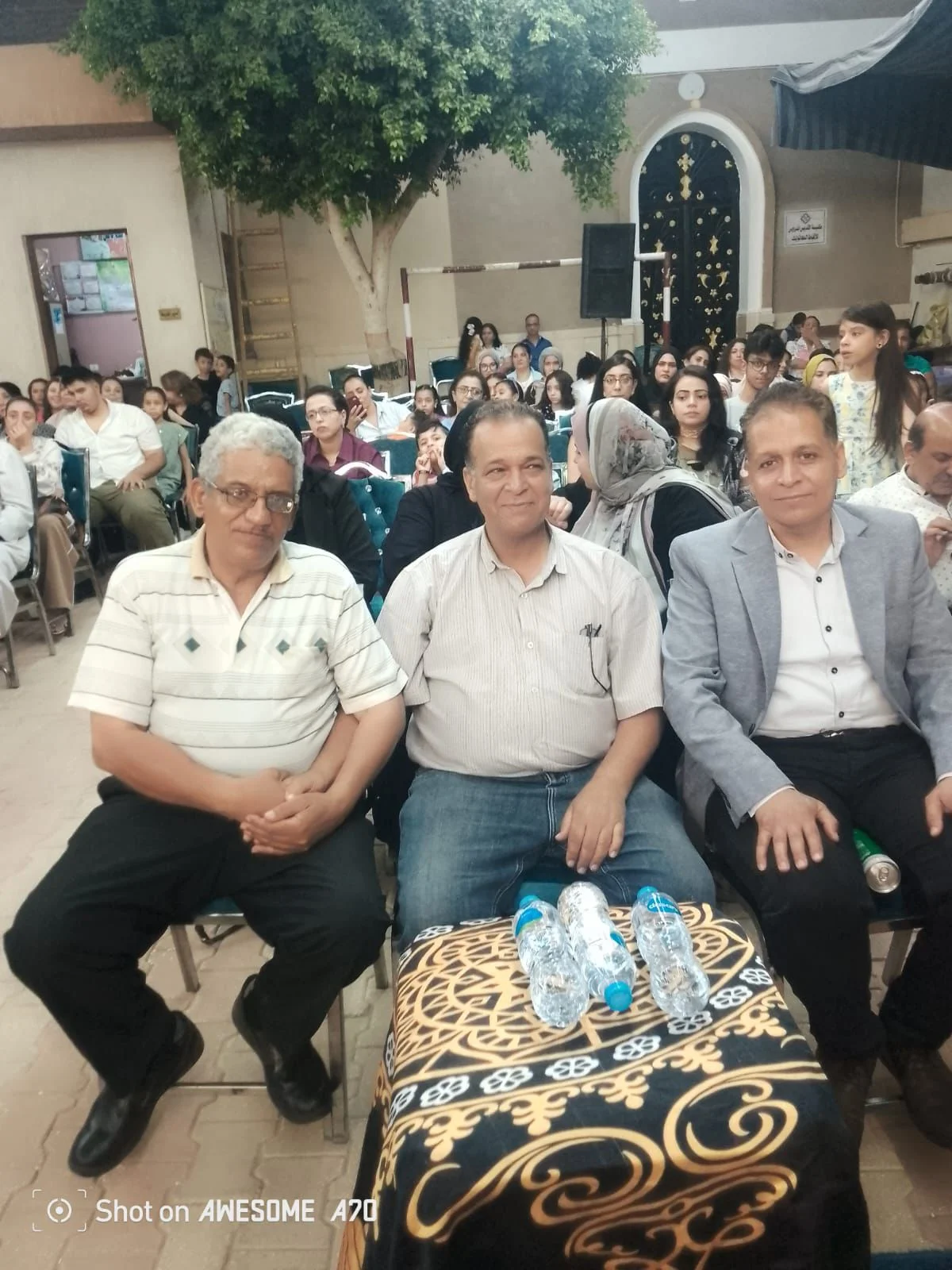 صورة 2 - الأقباط الكاثوليك بالمراغة تحتفي بخريجي الصف السادس وتختتم أنشطتها التربوية